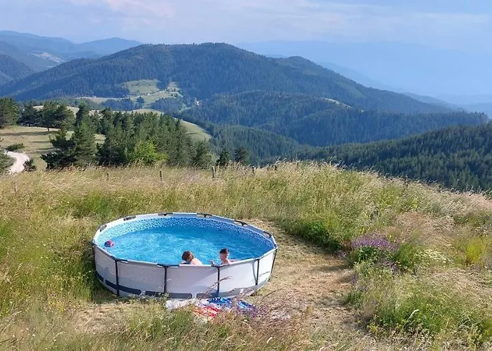 орцево אכסניה *